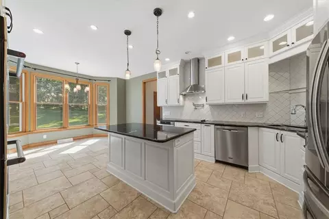 Kitchen - 706 Audubon Dr, Mars, PA 16046 photo 1 of 4