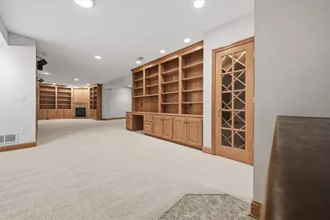 Living - 706 Audubon Dr, Mars, PA 16046 photo 4 of 6