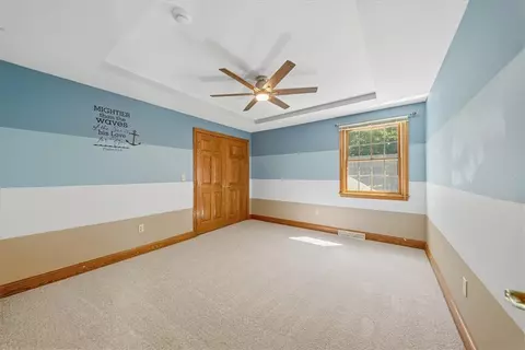 Bedroom - 706 Audubon Dr, Mars, PA 16046 photo 3 of 5