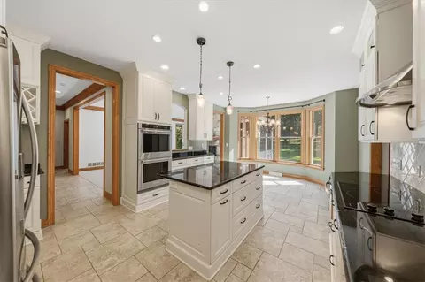 Kitchen - 706 Audubon Dr, Mars, PA 16046 photo 4 of 4