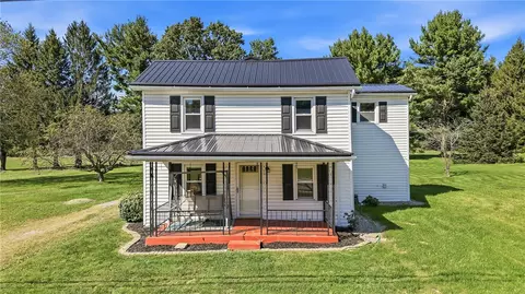1251 Franklin Rd, Jackson Center, PA 16133