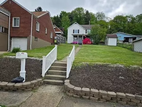 823 Delaware Ave, Glassport, PA 15045