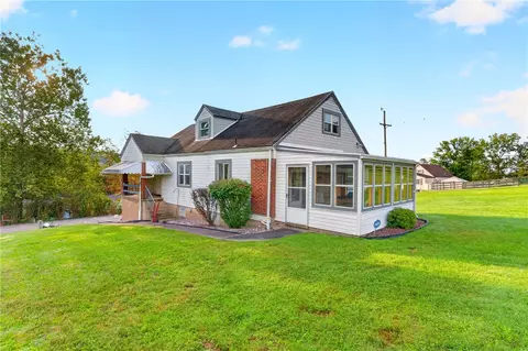 212 East Ave, West Mifflin, PA 15122