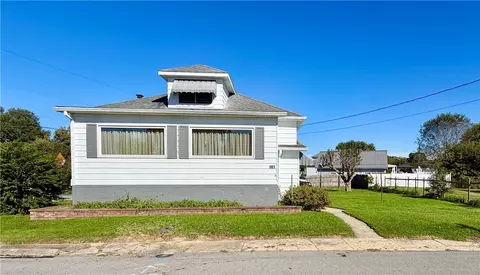 101 Poplar St, Masontown, PA 15461