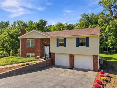 502 Mcelheny Rd, Glenshaw, PA 15116