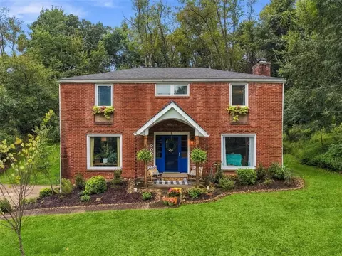 641 Ravencrest Rd, Pittsburgh, PA 15215