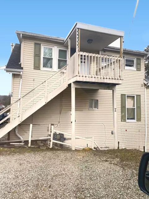75 Angle St, Washington, PA 15301