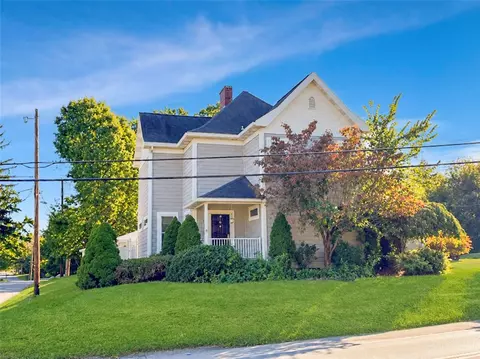 1501 W State St, New Castle, PA 16101