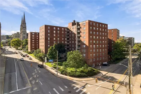 4625 Fifth Ave #205, Pittsburgh, PA 15213