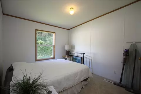 Bedroom - 122 Eagle Pointe Dr, New Eagle, PA 15067 photo 2 of 2