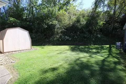Exterior - 122 Eagle Pointe Dr, New Eagle, PA 15067 photo 4 of 5