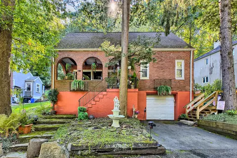 309 Dorothy Louise, Jeannette, PA 15644