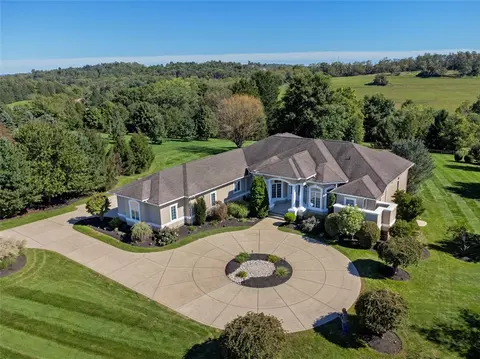 737 Lindwood Dr, Greensburg, PA 15601