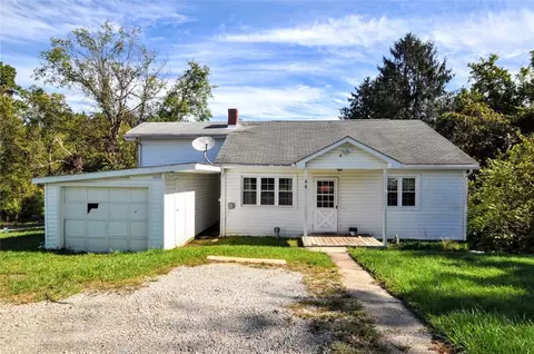 46 Crawford Rd, Fredericktown, PA 15333