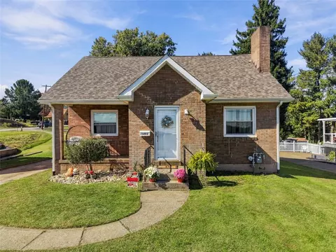 3403 Mount Troy, Pittsburgh, PA 15212