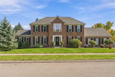 3001 Linden Ct, Moon Twp, PA 15108
