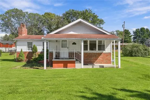 210 Edwards St, Vanderbilt, PA 15486