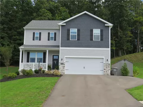 220 Crabapple Ln, Beaver Falls, PA 15010