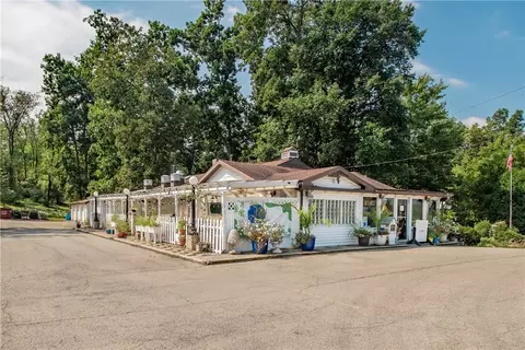 781 New Castle Rd, Butler, PA 16001
