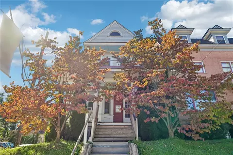 998 Greenfield Ave, Pittsburgh, PA 15217