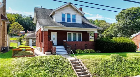 1304 Summit St, White Oak, PA 15131
