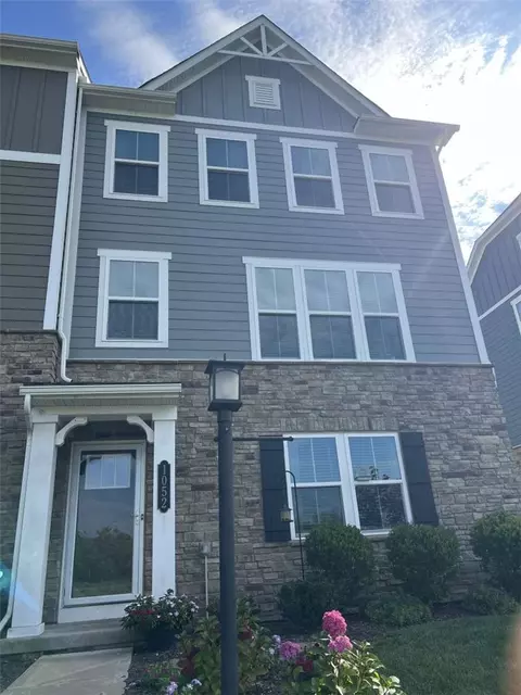 1052 Adair Ave, Valencia, PA 16059