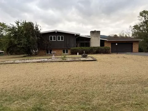 208 Witt Rd, Hyndman, PA 15545