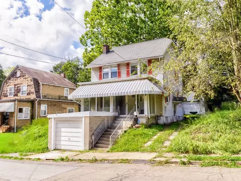 1030 Knoll St, Aliquippa, PA 15001