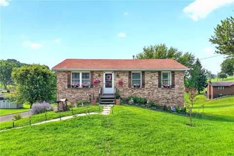 20 Irwin Dr, Monongahela, PA 15063