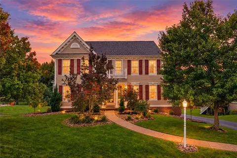 306 Crimson Dr, Pittsburgh, PA 15237