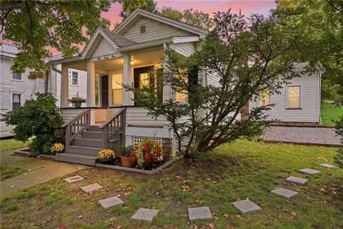 141 Pierce Ave, Sharpsville, PA 16150