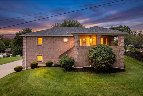 902 Central Dr, New Eagle, PA 15067