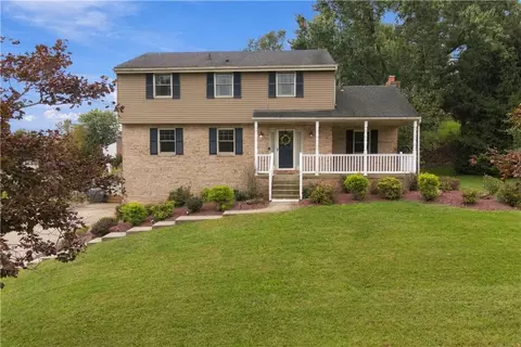 260 Whitehaven Dr, Gibsonia, PA 15044