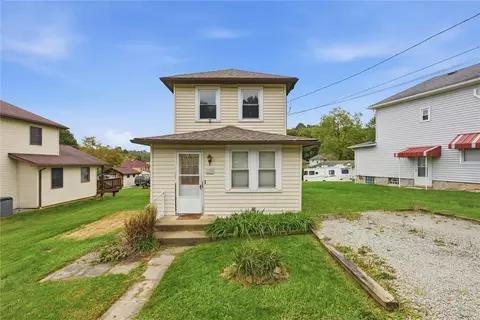 224 2nd St, Slickville, PA 15684