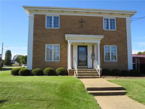 319 N Broad St, Grove City, PA 16127