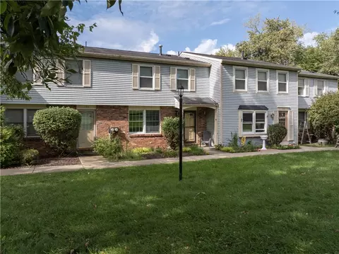 123 Brooke Dr, Venetia, PA 15367