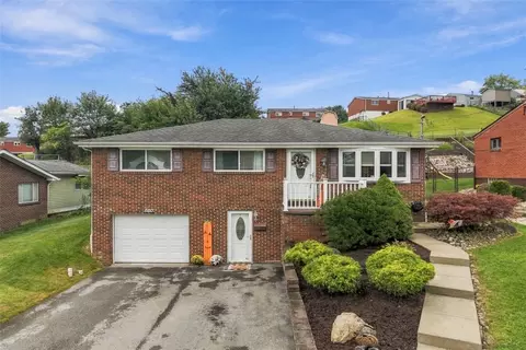 560 Semple Dr, North Huntingdon, PA 15642