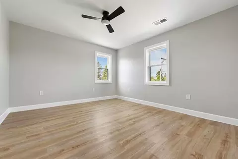 Bedroom - 1076 Chapel Rd, Monaca, PA 15061 photo 2 of 8