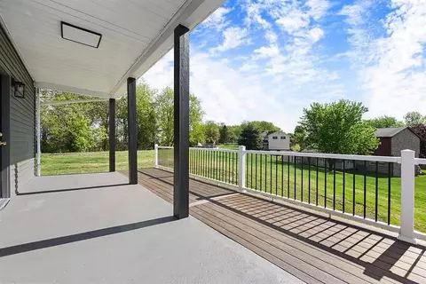 Exterior - 1076 Chapel Rd, Monaca, PA 15061 photo 5 of 6