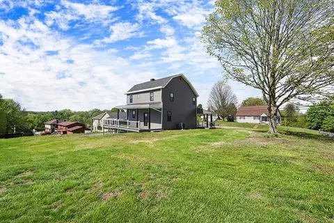 Exterior - 1076 Chapel Rd, Monaca, PA 15061 photo 6 of 6