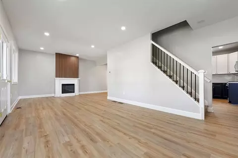 Living - 1076 Chapel Rd, Monaca, PA 15061 photo 3 of 7
