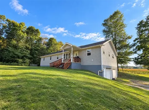 4153 State Route 18, Wampum, PA 16157
