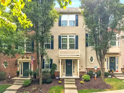 141 Lewisham Rd, Cranberry Township, PA 16066