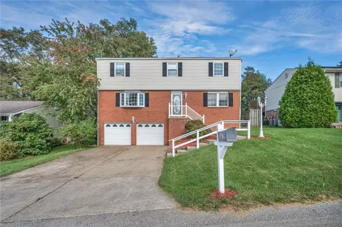 247 Darlan Hill Dr, Pittsburgh, PA 15239
