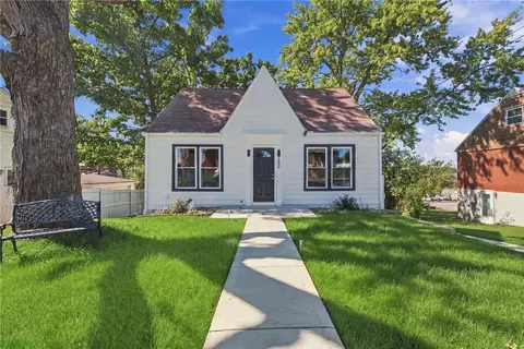1808 Worton Blvd, West Mifflin, PA 15122