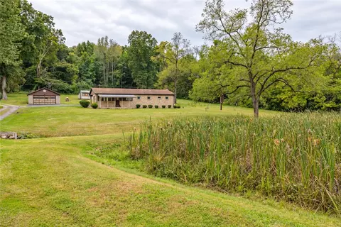 398 Moccasin Hollow Rd, Mount Pleasant, PA 15666