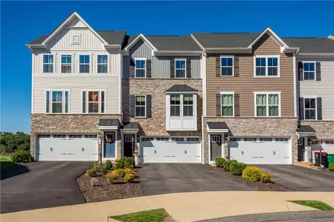 165 Cole Dr, Mckees Rocks, PA 15136