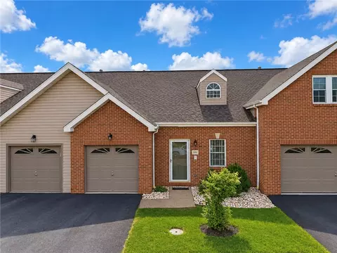 106 Paddock Ln, Pittsburgh, PA 15236
