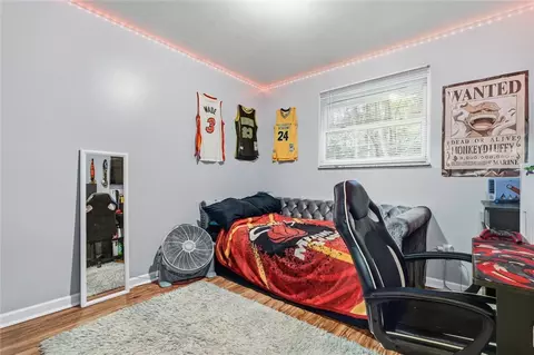 Bedroom - 809 Hackberry Dr, Monroeville, PA 15146 photo 4 of 7