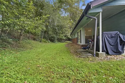 Exterior - 809 Hackberry Dr, Monroeville, PA 15146 photo 4 of 5